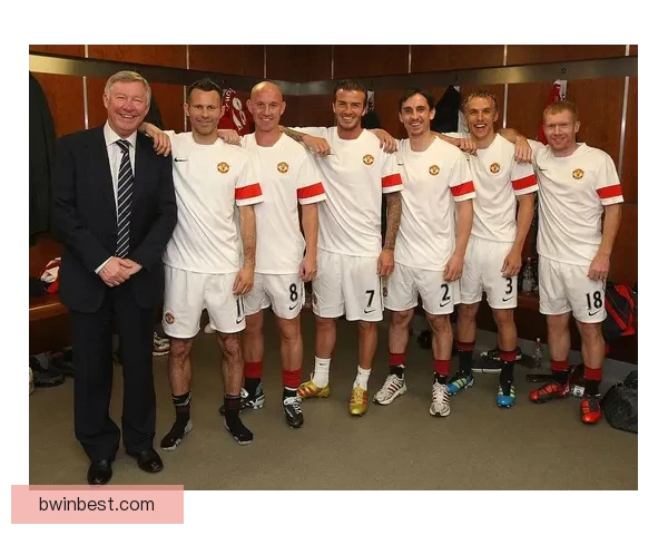 倚老卖老博流量曼联92班靠踩老东家贬低现役刷存在感成套路已久